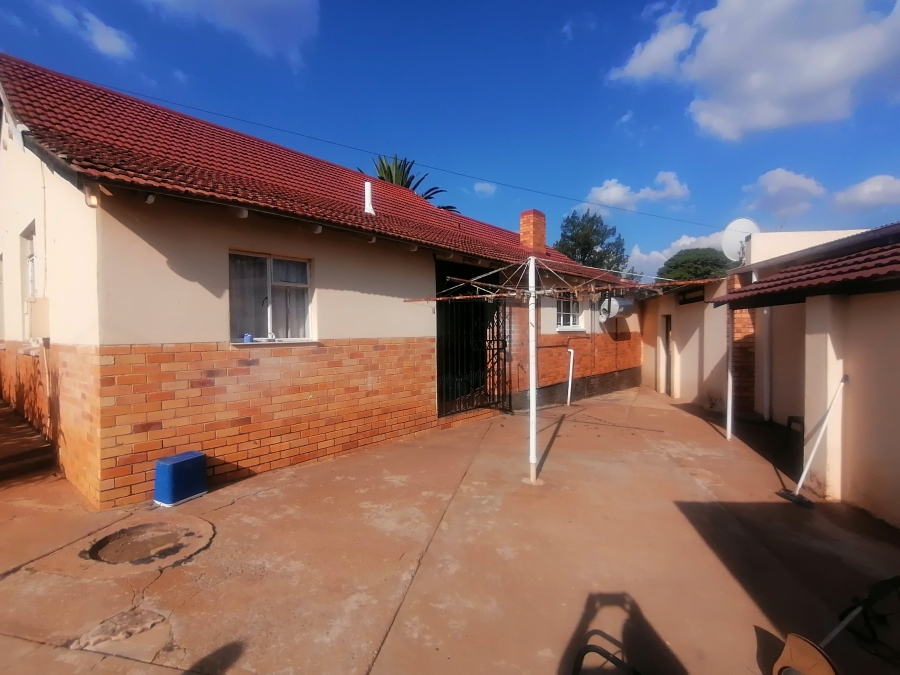 3 Bedroom Property for Sale in Stilfontein North West